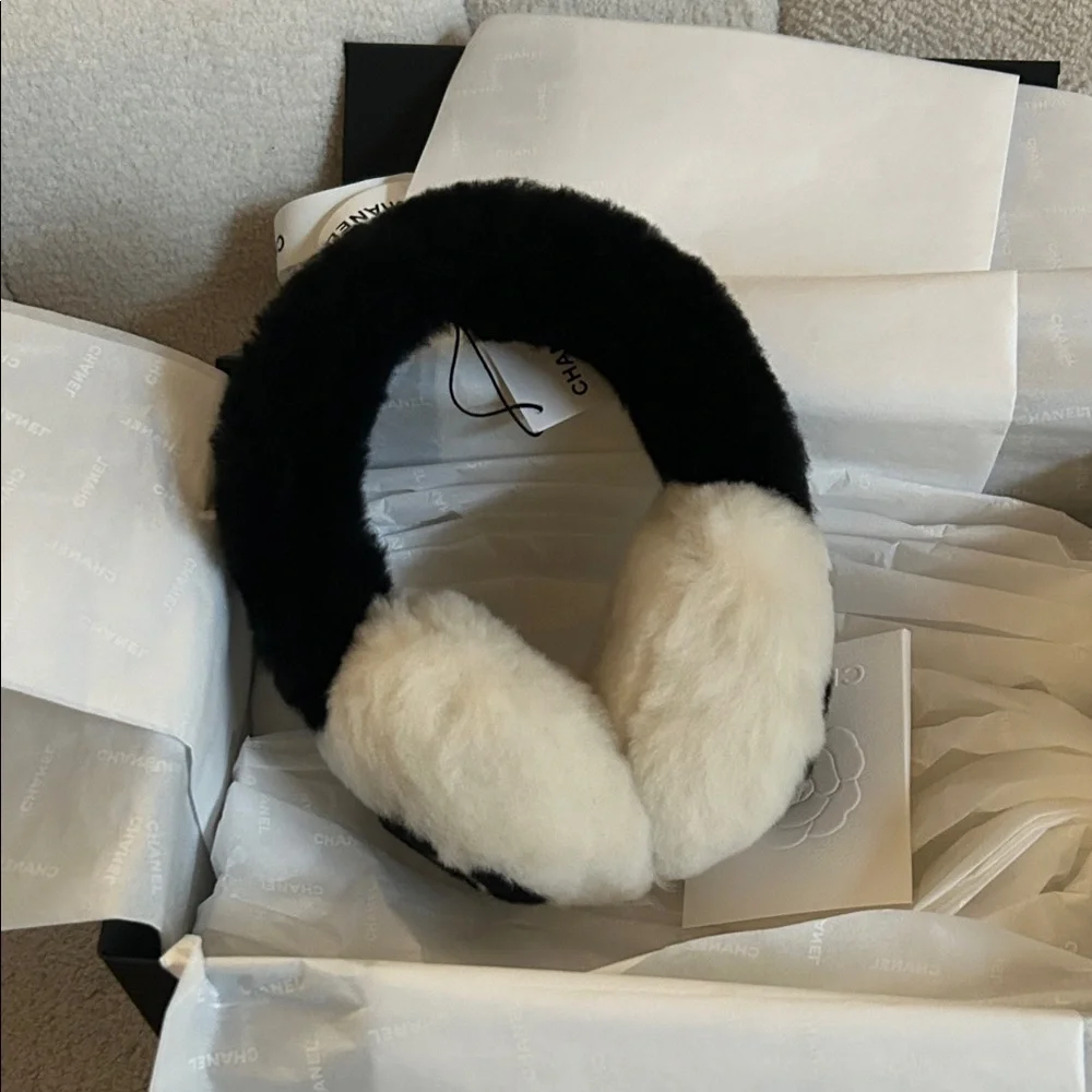 CHANEL Black and White SHEARLING EARMUFFS - Picture 2 of 5